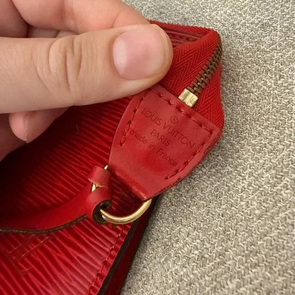 Louis Vuitton Red Epi Pochette - Picture 5 of 11